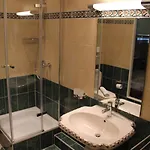 Hotel Wali's 3*