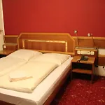 Hotel Wali's