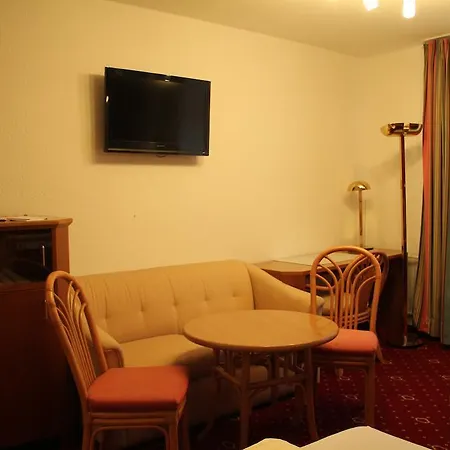 Wali's Hotel 3*